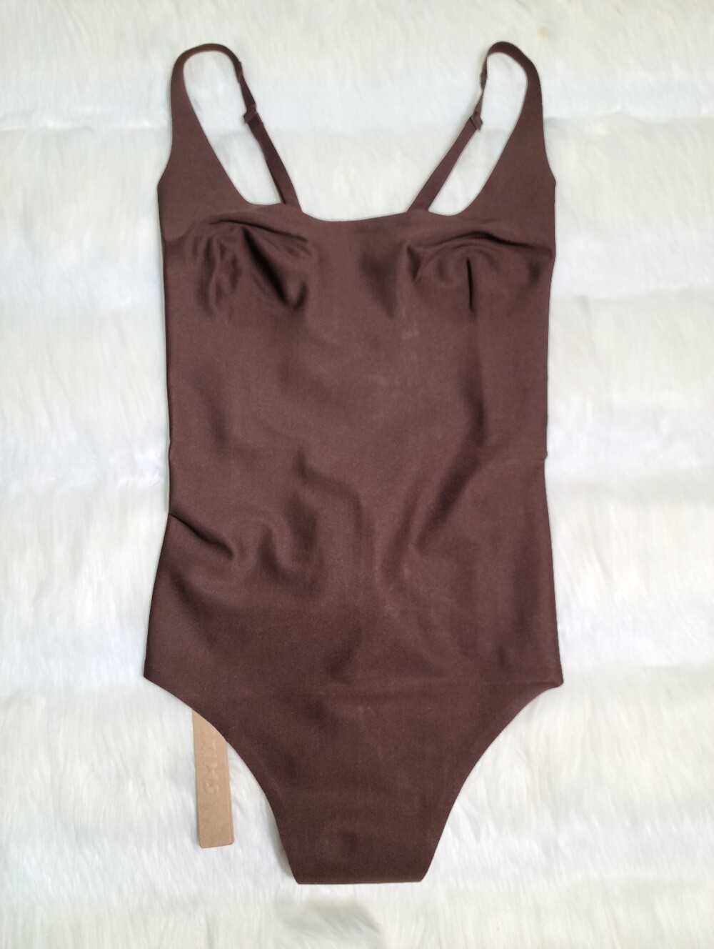 SKIMS Body Scoop Low Back Thong Bodysuit Brown Cocoa Women XS NEW